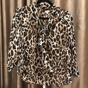 Women’s Leopard Blouse 🐆 Size Small EUC